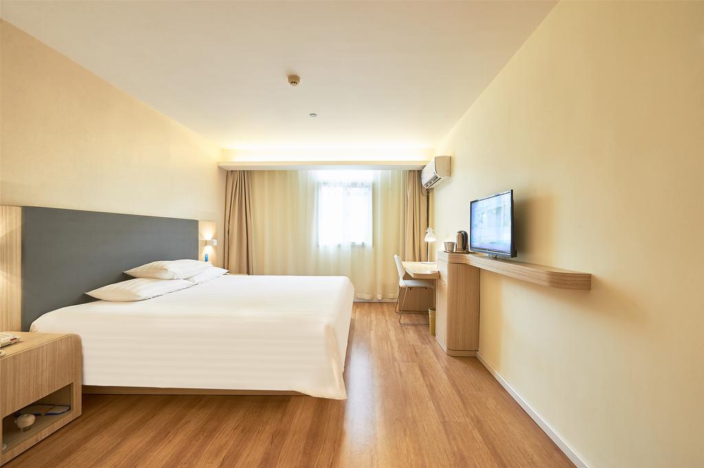 Hanting Hotel Shanghai Hongkou Football Stadium Bagian luar foto