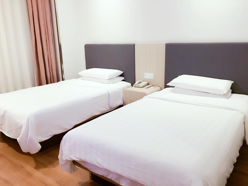 Hanting Hotel Shanghai Hongkou Football Stadium Bagian luar foto