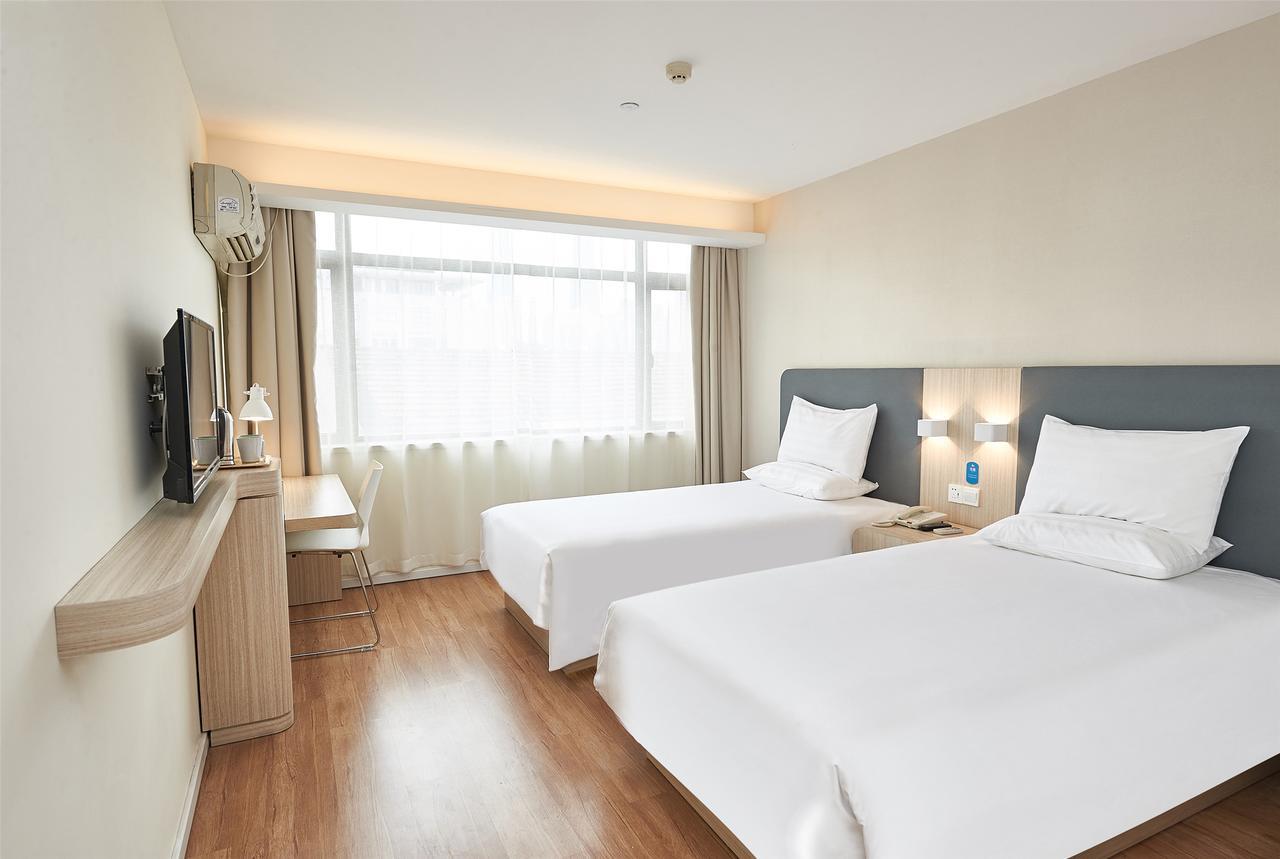 Hanting Hotel Shanghai Hongkou Football Stadium Bagian luar foto