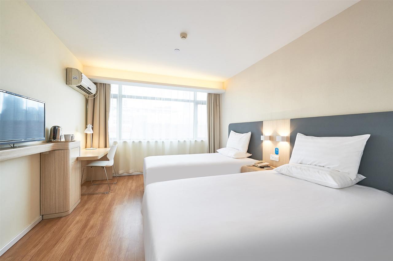Hanting Hotel Shanghai Hongkou Football Stadium Bagian luar foto