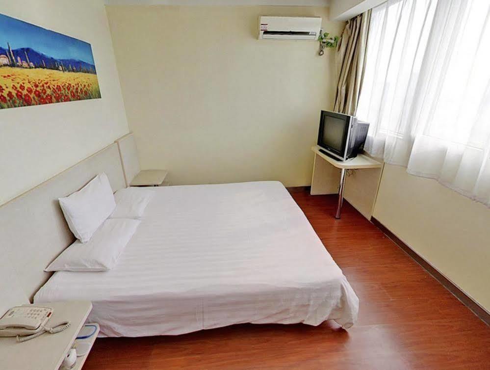 Hanting Hotel Shanghai Hongkou Football Stadium Bagian luar foto
