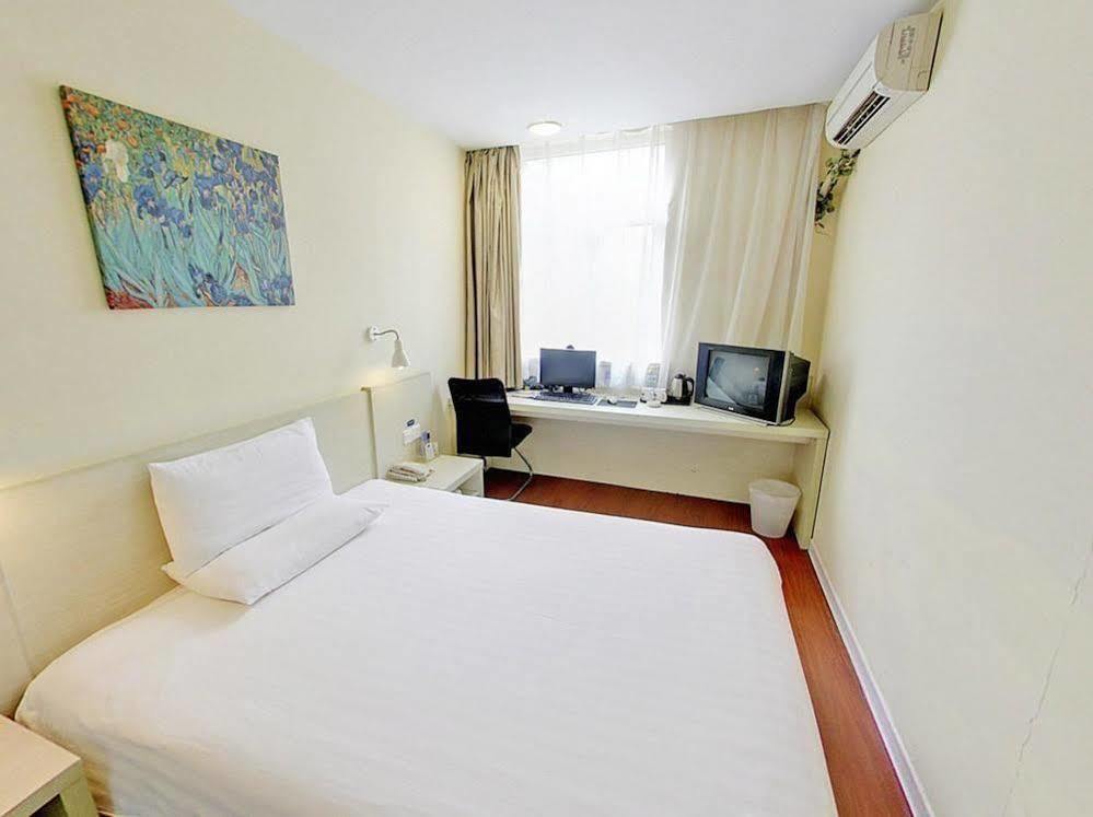 Hanting Hotel Shanghai Hongkou Football Stadium Bagian luar foto