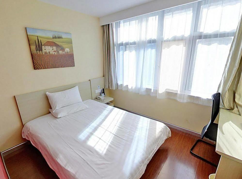 Hanting Hotel Shanghai Hongkou Football Stadium Bagian luar foto