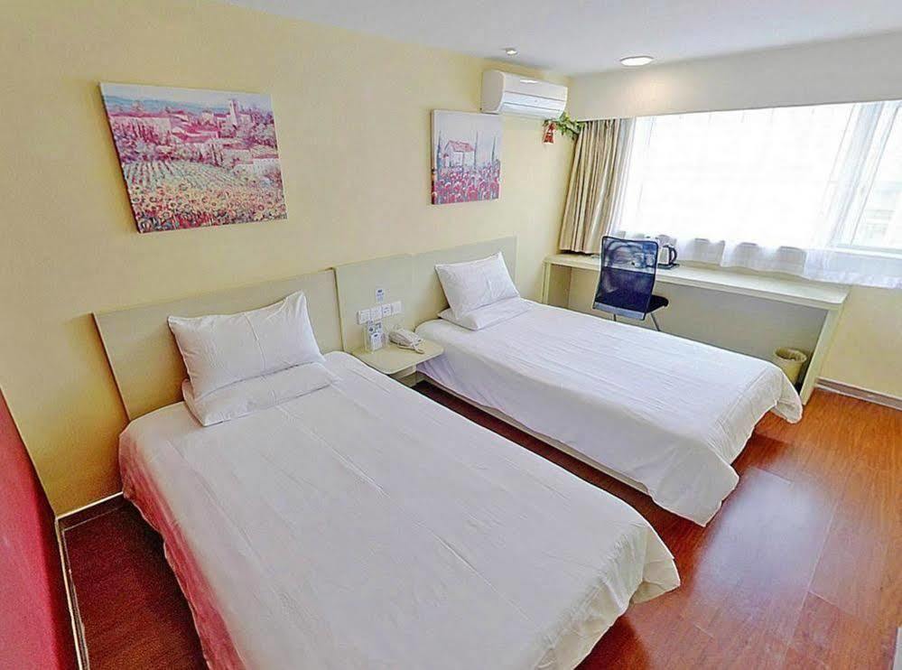 Hanting Hotel Shanghai Hongkou Football Stadium Bagian luar foto