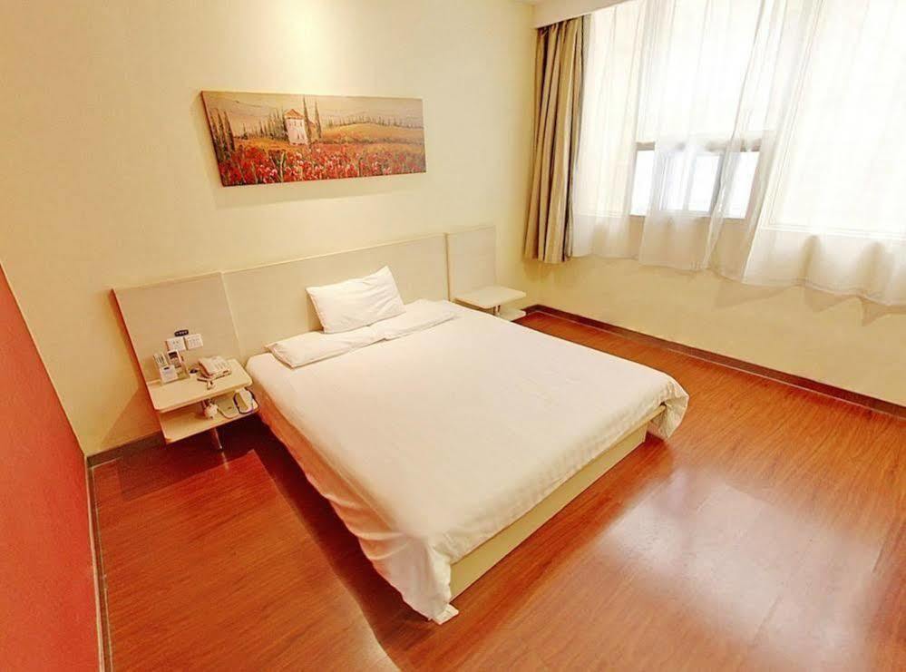 Hanting Hotel Shanghai Hongkou Football Stadium Bagian luar foto