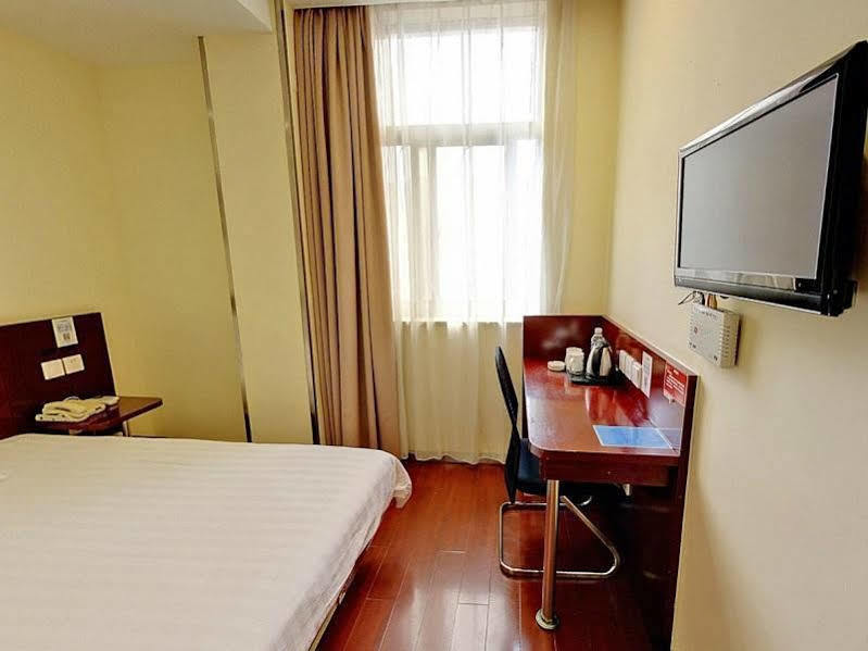 Hanting Hotel Shanghai Hongkou Football Stadium Bagian luar foto