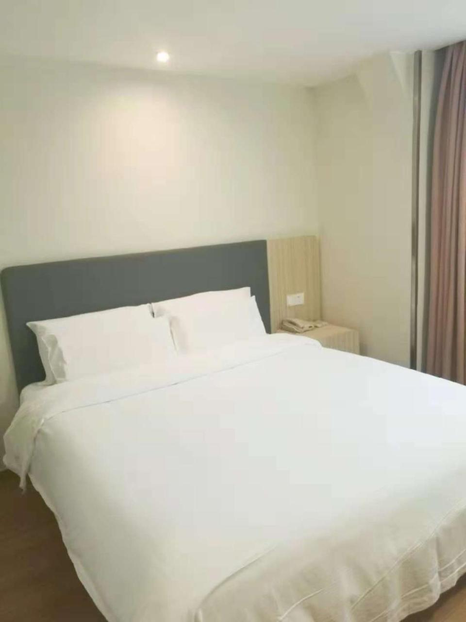 Hanting Hotel Shanghai Hongkou Football Stadium Bagian luar foto
